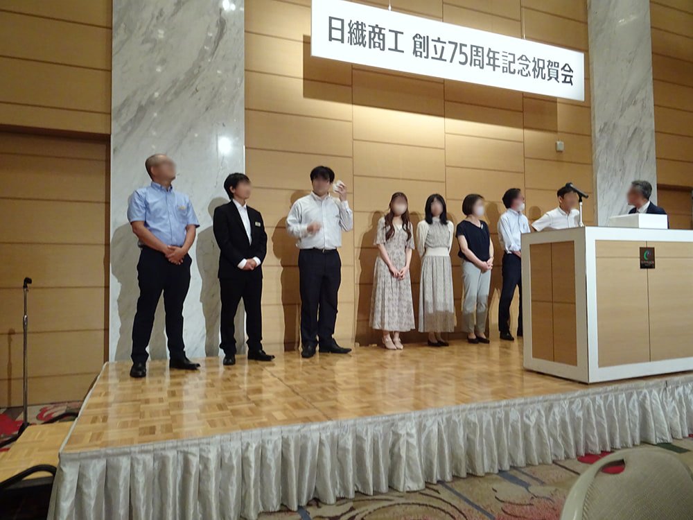 新入社員の写真